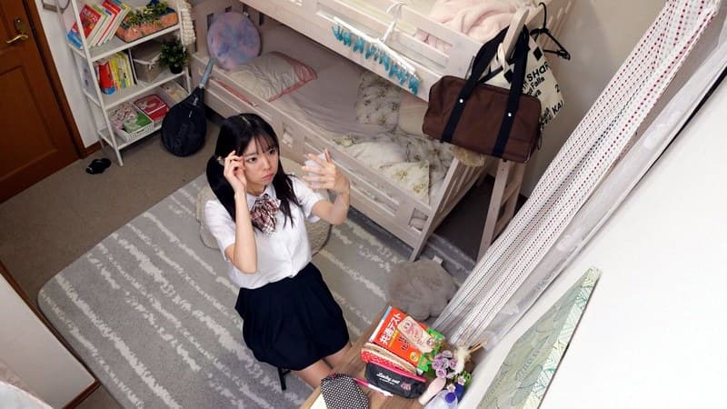 発情期オナニーざかり 美乳娘